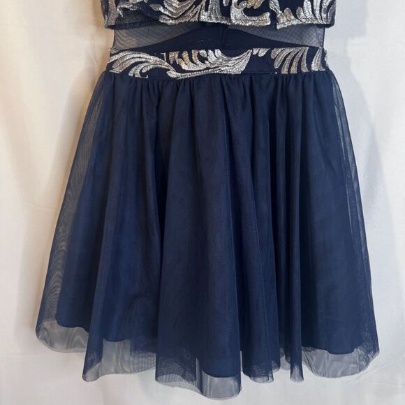 Teeze Me Short Fit & Flare Lace Overlay Mesh Waist Formal Sleeveless Dress 3/4 - Picture 5 of 12